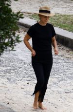 NATALIE PORTMAN Out at Nielsen Park in Sydney 12/19/2020