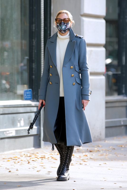 OLIVIA PALERMO Wearing a Mask Out in New York 12/13/2020
