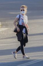 OLIVIA WILDE and Jason Sudeikis Out Kissing in Agoura Hills 12/20/2020