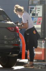 OLIVIA WILDE at a Gas Station in Los Angeles 12/22/2020