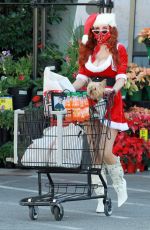 PHOEBE PRICE as Mrs. Claus Shopping at Ralphs 12/01/2020