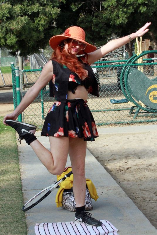 PHOEBE PRICE Out at a Park in Los Angeles 12/11/2020