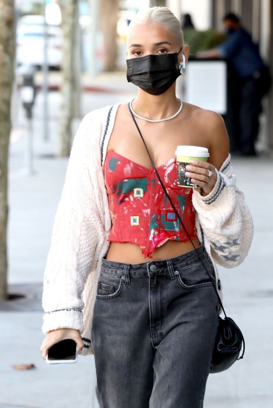 PIA MIA PEREZ Leaves Urth Caffe in West Hollywood 12/12/2020