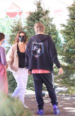 Pregnant EMILY RATAJKOWSKI ont for Christmas Tree Shopping in Los Angeles 12/06/2020