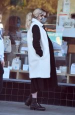 Pregnant EMMA ROBERTS at Blue Bottle Coffee in Los Feliz 12/04/2020