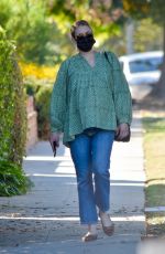 Pregnant EMMA ROBERTS Shopping at Buck Mason in Los Angeles 12/16/2020