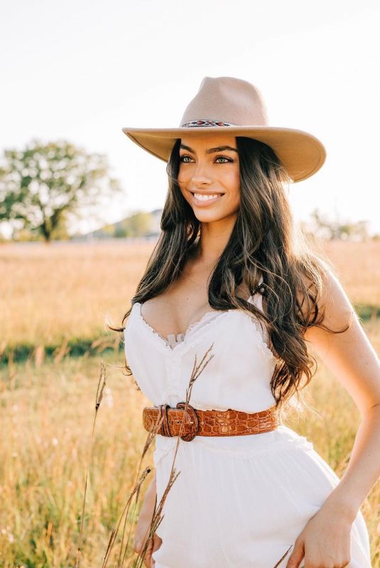 PRISCILLA HUGGINS ORTIZ - Instagram Photos 12/04/2020