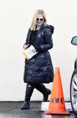 SARAH MICHELLE GELLAR Leaves a Post Office in Brentwood 12/28/2020