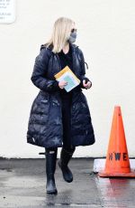 SARAH MICHELLE GELLAR Leaves a Post Office in Brentwood 12/28/2020