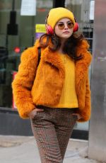 SELENA GOMEZ on the Set of Murders in the Building in New York 12/07/2020