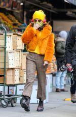 SELENA GOMEZ on the Set of Murders in the Building in New York 12/07/2020