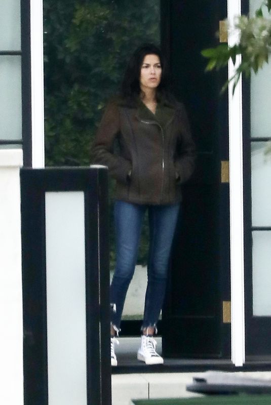 SOFIA PERNAS Outside Justin Hartley’s House in Los Angeles 12/25/2020