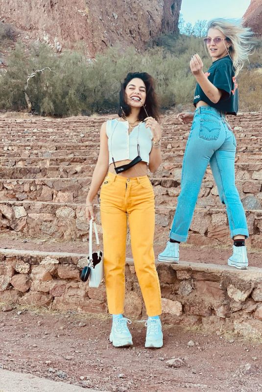 VANESSA HDUGENS and GG Magree - Instagram Photos 11/30/2020