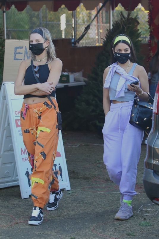 VANESSA HUDGENS and GG MAGREE Shopping for a Christmas Tree in Los Angeles 12/05/2020