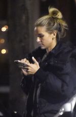 VOGUE WILLIAMS Out House Hunting in London 12/10/2020