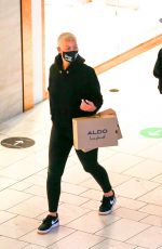 AMBER ROSE Shopping at Westfields in Los Angeles 01/15/2021