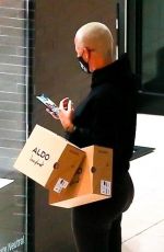 AMBER ROSE Shopping at Westfields in Los Angeles 01/15/2021