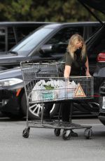AMY POEHLER Out Shopping in Beverly Hills 01/10/2021