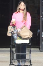 APRIL LOVE GEARY Shopping at Pavilions in Malibu 01/24/2021