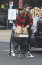 APRIL LOVE GEARY Shopping in Malibu 01/03/2021