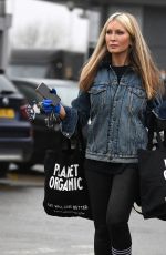 CAPRICE BOURRET Shopping at Sainsbury