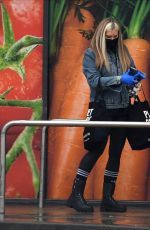 CAPRICE BOURRET Shopping at Sainsbury