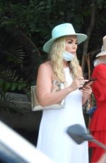 CHLOE SIMS and FRANKIE ESSEX Out for LLunch in Tulum 01/30/2021