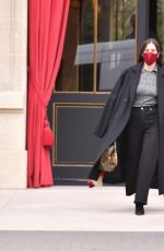 DEMI MOORE and TALLULAH WILLIS Out in Paris 01/26/2021