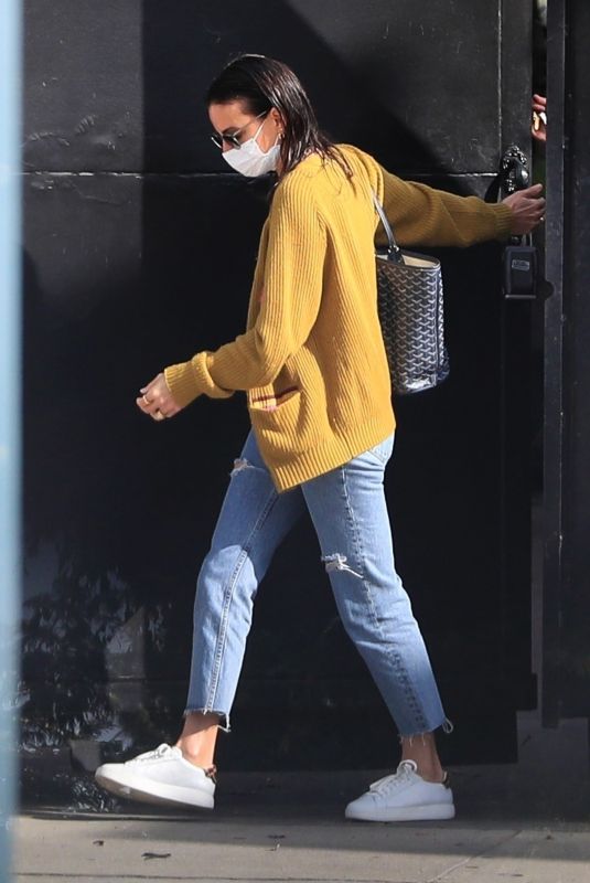 DEMI MOORE Leaves a Hair Salon in West Hollywood 01/24/2021