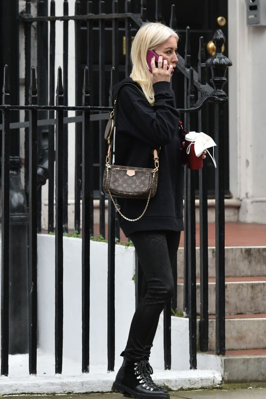DENISE VAN OUTEN Leaves a Clinic in London 01/26/2021