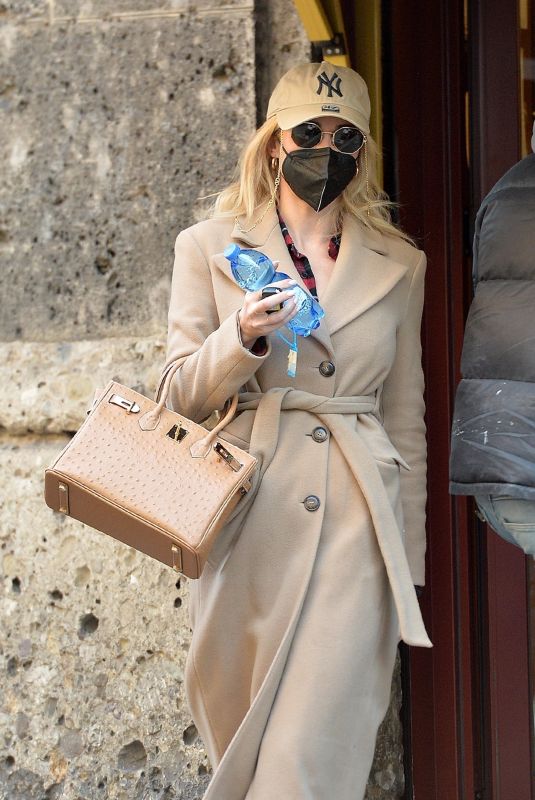 DILETTA LEOTTA Out in Milan 01/13/2021