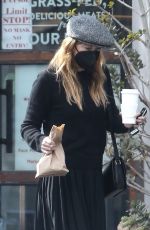 ELLEN POMPEO Out Picking up Lunch in Los Angeles 01/22/2021