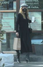ELLEN POMPEO Out Picking up Lunch in Los Angeles 01/22/2021