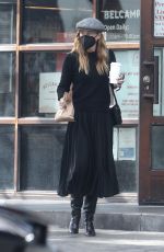 ELLEN POMPEO Out Picking up Lunch in Los Angeles 01/22/2021