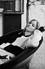 ELLIE BAMBER for Schon Magazine, January 2021