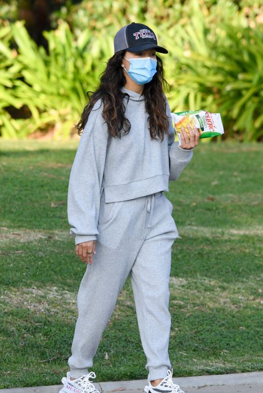 EVA LONGORIA Out and About in Beverly Hills 10/01/2021