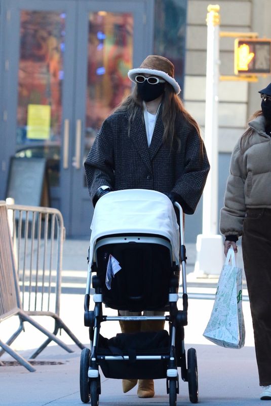 GIGI HADID Out and About in New York 01/10/2021