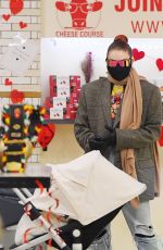 GIGI HADID Shopping at Murray