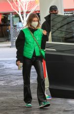 HAILEY BIEBER Leaves a Doctor