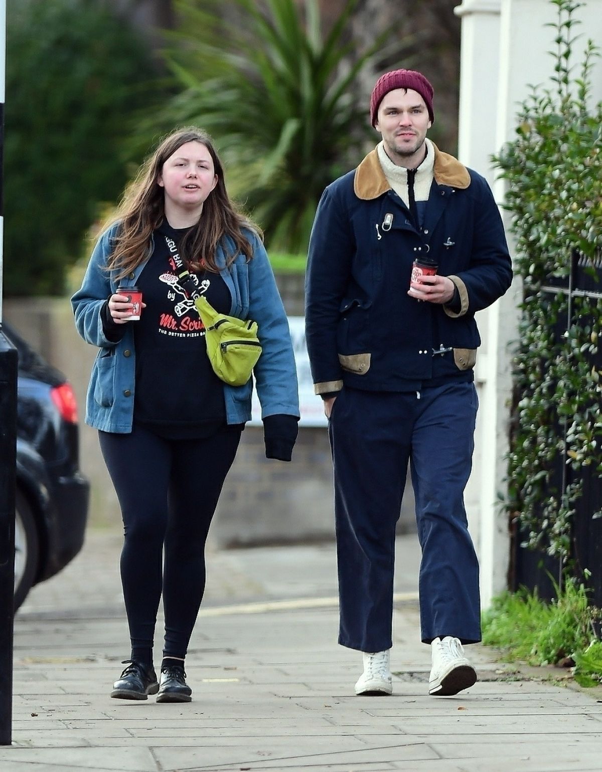 hannah-murray-and-nicholas-hoult-out-in-primrose-hill-01-02-2021-1.jpg