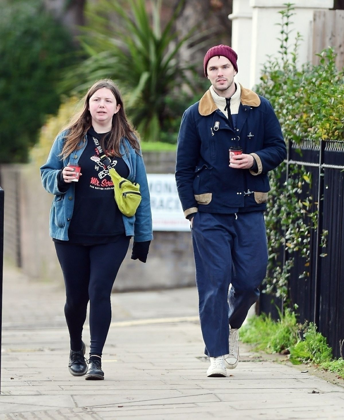 hannah-murray-and-nicholas-hoult-out-in-primrose-hill-01-02-2021-5.jpg