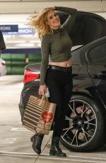 HEIDI MONTAG Shopping at Erewhon Market in Pacific Palisades 01/25/2021