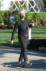 JAMIE LEE CURTIS Out in Los Angeles 01/17/2021