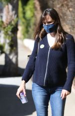 JENNIFER GARNER Check Out Construction of Her New Home in Brentwood 01/21/2021