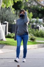 JENNIFER GARNER Out and About in Brentwood 01/27/2021