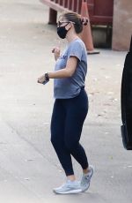 JENNIFER GARNER Out Dancing on the Street in Brentwood 01/22/2021