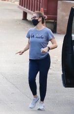 JENNIFER GARNER Out Dancing on the Street in Brentwood 01/22/2021
