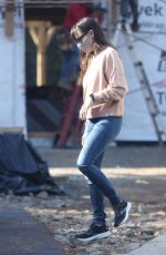 JENNIFER GARNER Out Shopping in Pacific Palisades 01/04/2021
