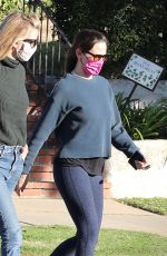 JENNIFER GARNER Out with a Friend in Brentwood 01/11/2021