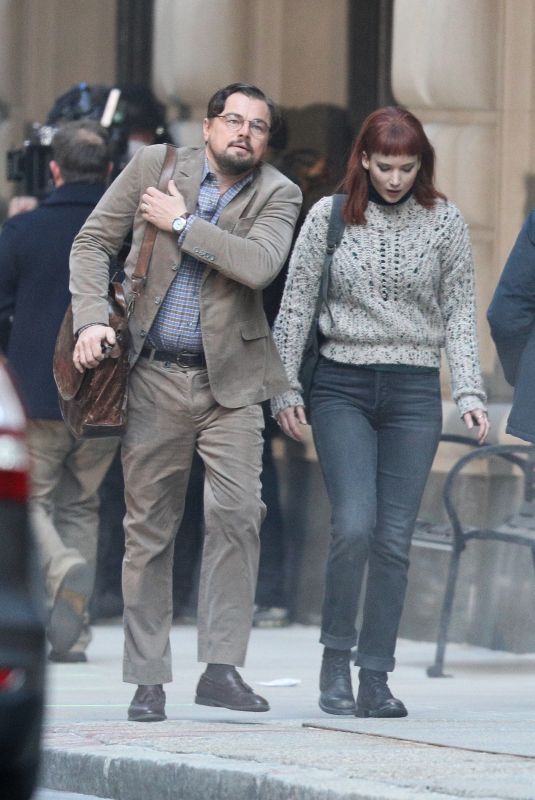 JENNIFER LAWRENCE and Leonardo Dicaprio on the Set of Don